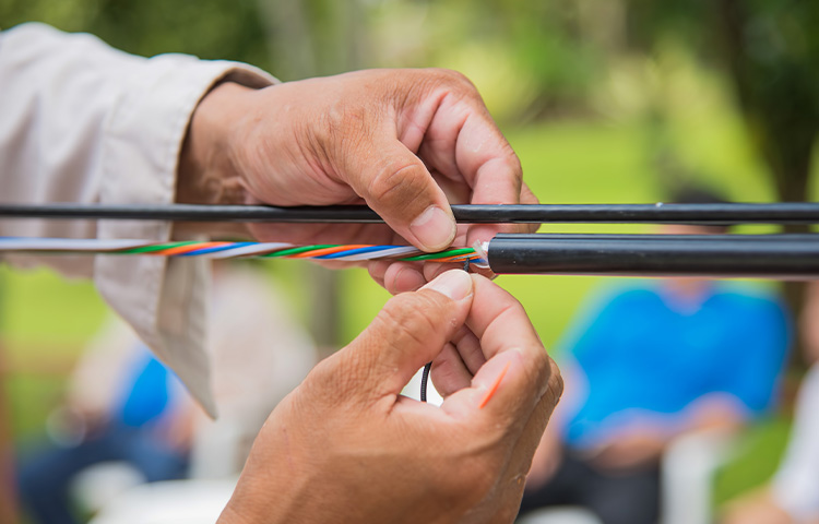 eolos-fiber-optics